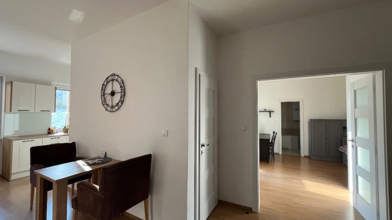 Nadštandardný 3 izbový byt (90m2) v centre Zvolena