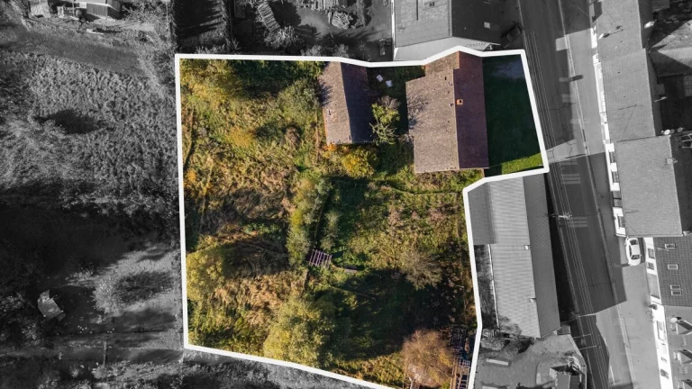 Křižanov, pozemek pro stavbu domu 2.360 m2, dům k rekonstruk