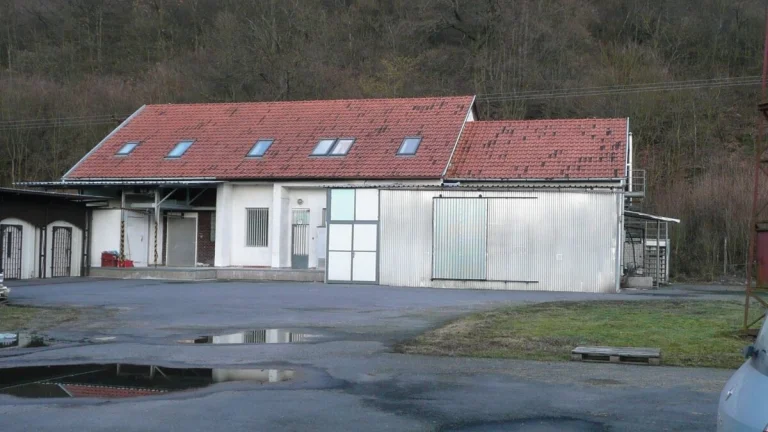 Predaj výrobno-skladových priestorov