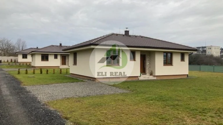 NOVÁ CENA Na predaj posledný voľný bungalov - Lučenec D109