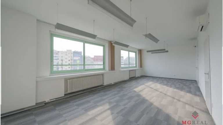 Prenájom kancelárie 53,15m2 na Nám. SNP, Staré Mesto