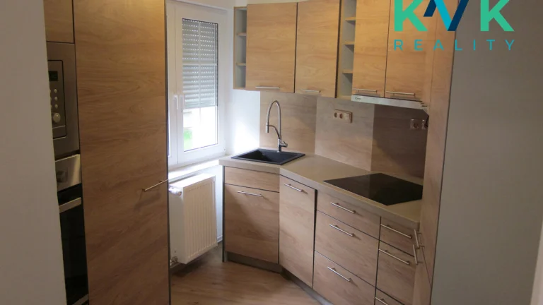 Pronájem bytu 1 + 1, v OV, cihla, 46 m2, ul. Jáchymovská, K