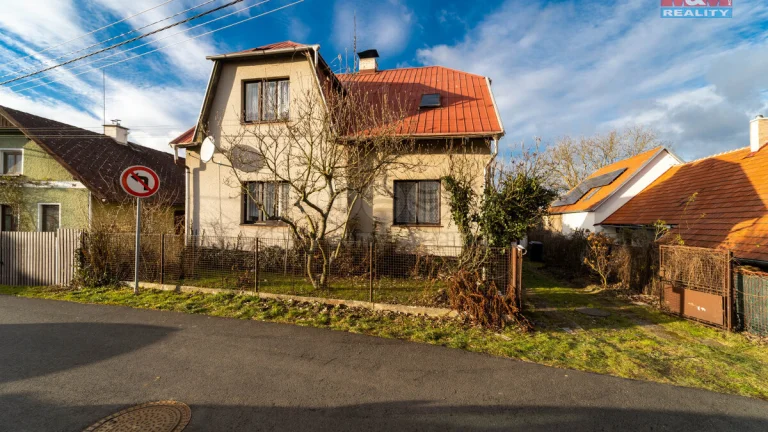 Prodej rodinného domu, 200 m², Cheznovice