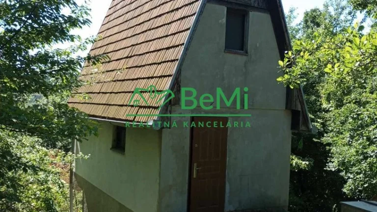 Predaj viničného domu v lese - Kozárovce (007-13-HEKAa)