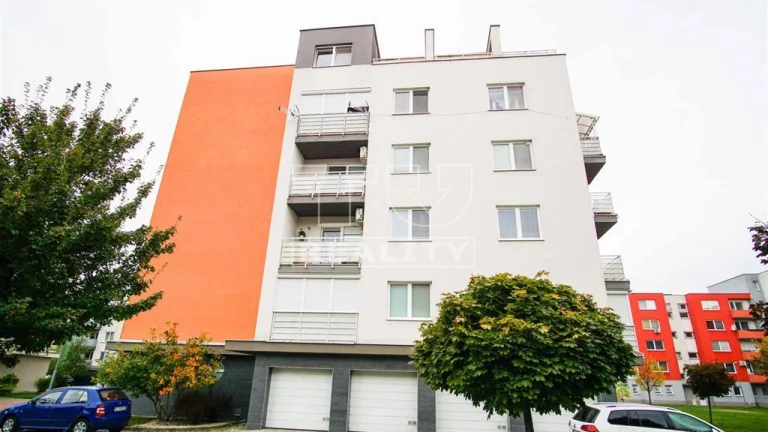 Tehlový 2-izbový byt s 2 balkónmi na ul. Andovská, Nové...