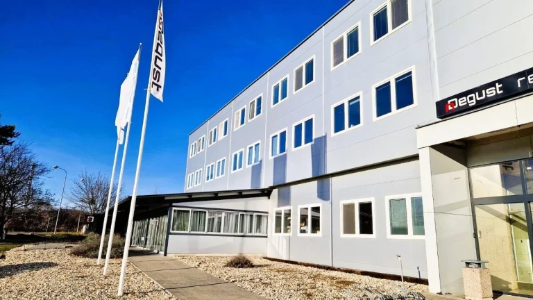 Prenájom kancelárie od 15 m2 - 40 m2 areál za Dráhou, Pezino