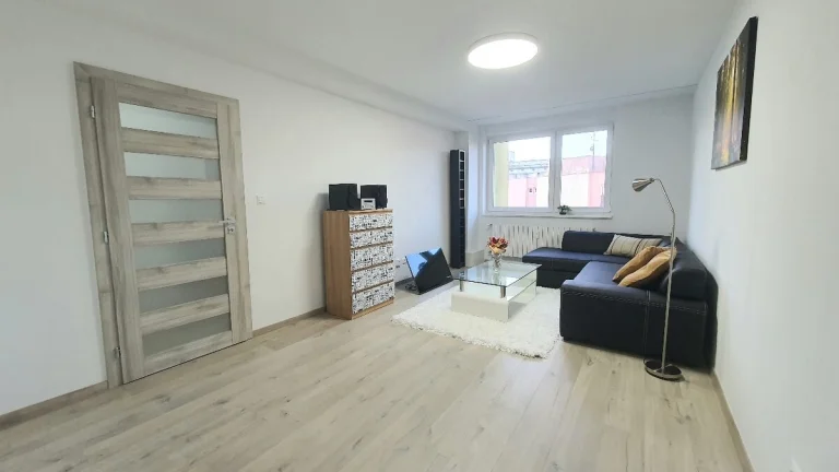 MODERNÝ BYT S PANORAMATICKÝM VÝHĽADOM NA MALÉ KARPATY