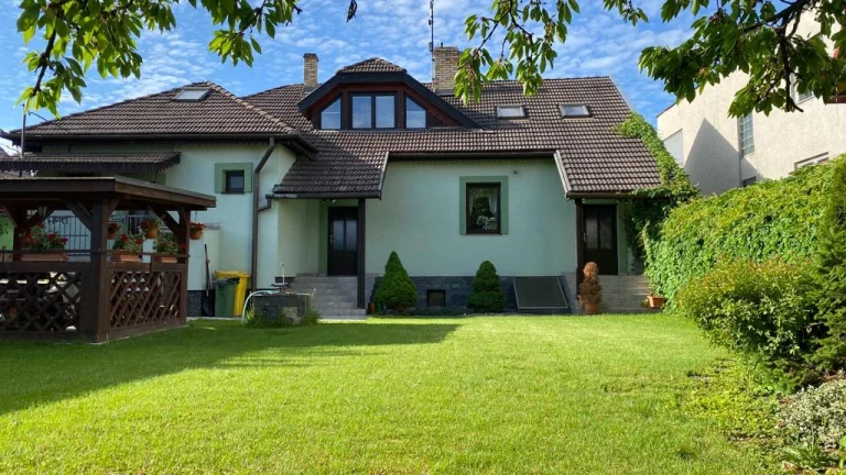 Predám rodinný dom v širšom centre mesta Lučenec