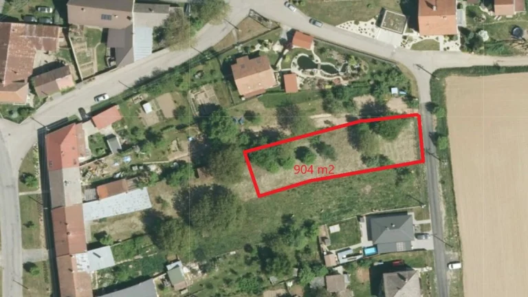 Prodej stavebního pozemku 904 m² Lechotice