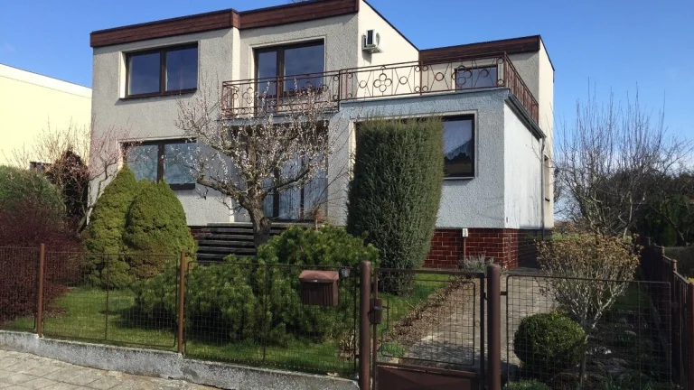 Rodinný dům se zahradou v klidné části města Nový Bydžov
