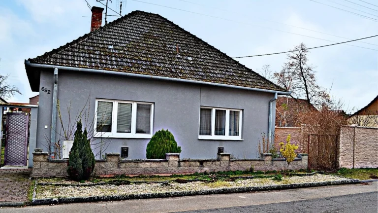 REZERVOVANÉ Rodinný dom s potenciálom