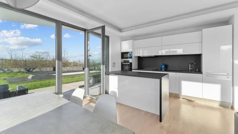 Pronájem bytu 3+kk 156 m² Devonská, Praha - Hlubočepy