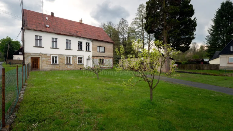 Prodej 1/2 rodinného domu, Horní Chřibská