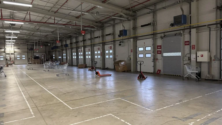 Prenájom samostatnej výrobnej haly 1064m2 vrátane kancelárii