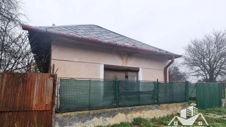 Na predaj 3- izbový rodinný dom v obci Strekov