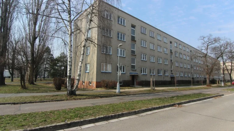 Pronájem bytu 3+1, 69 m2, Fučíkova ul., Hradec Králové