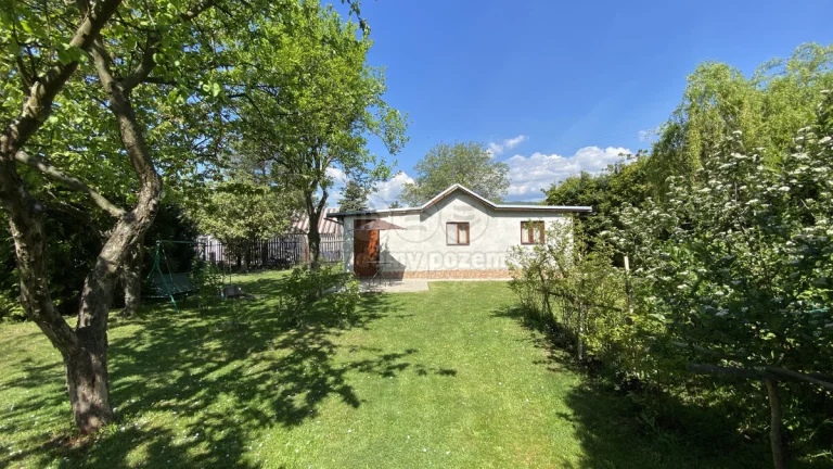 Prodej zahrady, 896 m², Lom