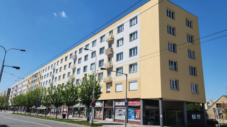 Prodej bytu 3+1, 74 m², třída SNP, Hradec Králové
