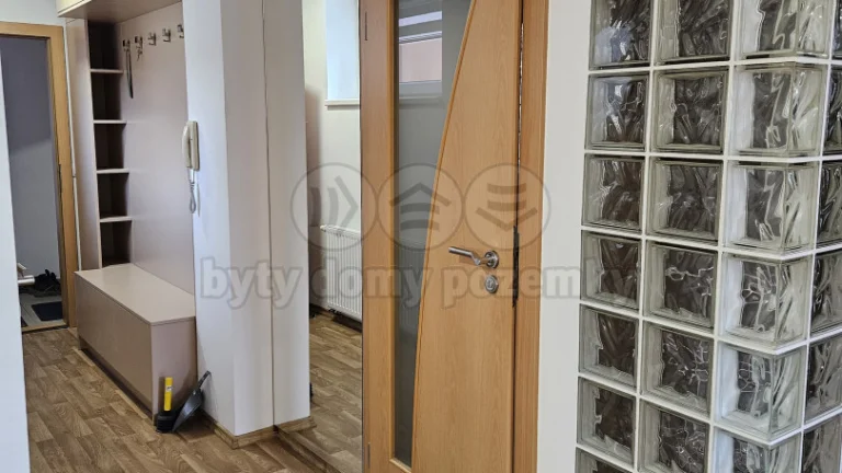Pronájem bytu 2+kk, 45 m², Znojmo, ul. Přímětická