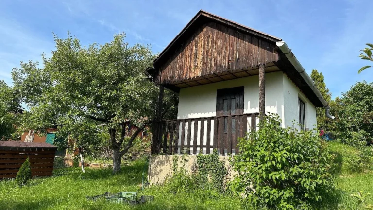 Na predaj chatka na Šávoľskej ceste vo Fiľakove