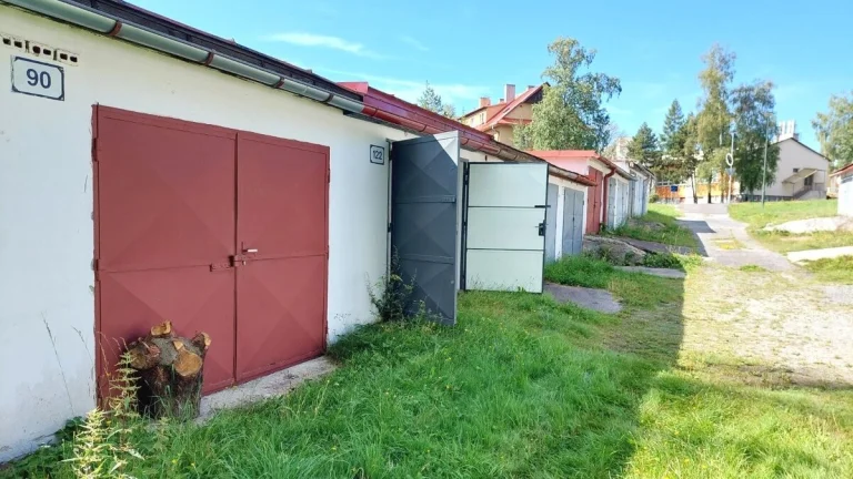 PREDAJ: GARÁŽ / SKLAD, POZEMOK 20 M2, DOLNÝ SMOKOVEC, TATRY