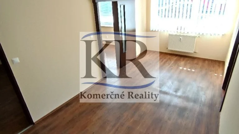 55 m2 – klimatizované kancelárie na prenájom, Trenčín