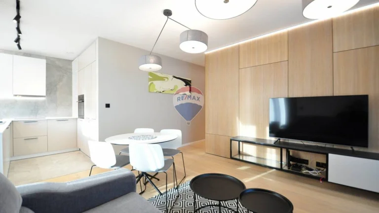 REZERVOVANÉ PREDAJ, DE LUXE 2-izbový byt, 62 m2, Svit, U