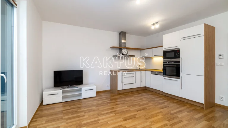 Nájem bytu 2+kk, ulice Jantarová, Rezidence Nová Karolina, M