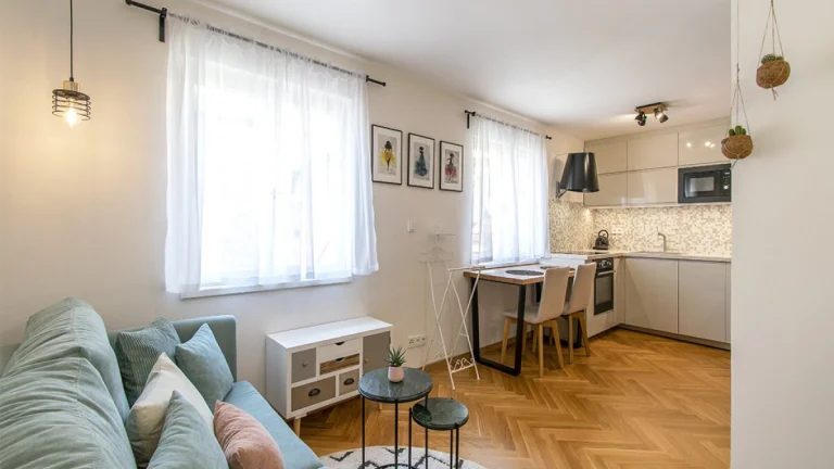 Pronájem bytu 1+kk, Černomořská, Vršovice, 22500 Kč/měs, 40