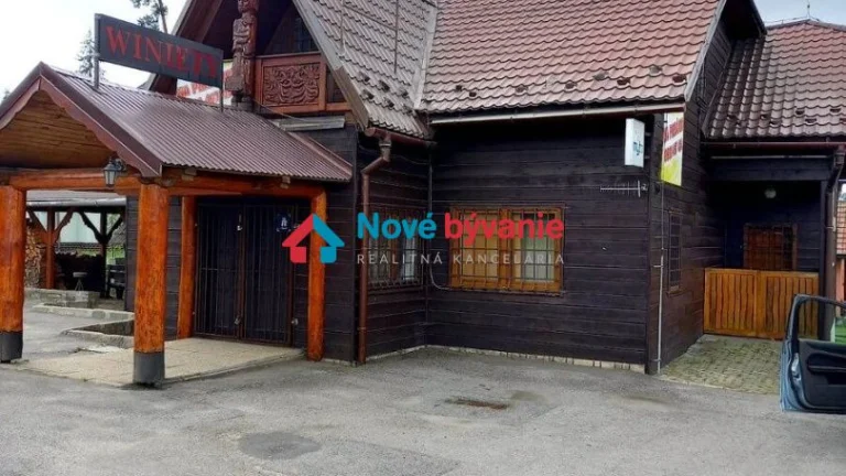 Na predaj: Multifunkčná budova s pozemkom