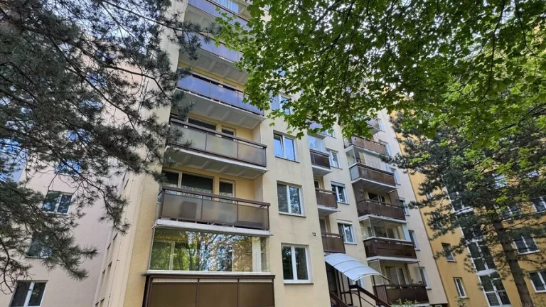 PRONÁJEM prostorného BYTU 2+KK S BALKÓNEM BRNO – BOHUNICE