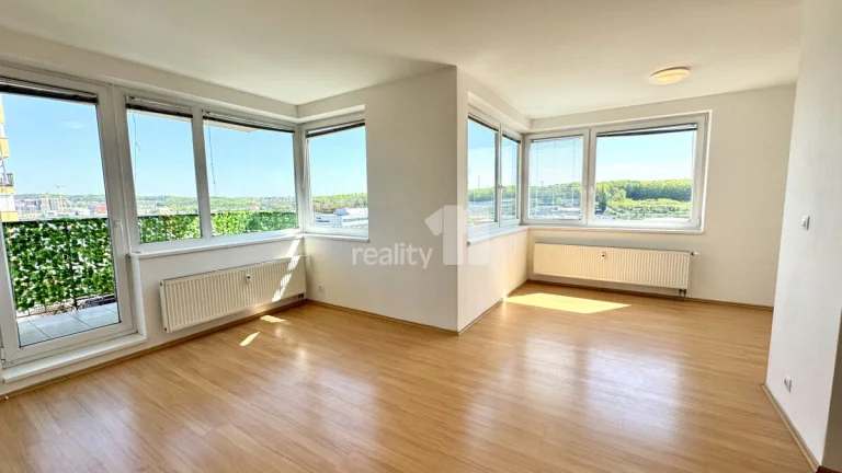 pronájem bytu 3KK, 76m2, terasa, balkon, sklep, stání, Praha