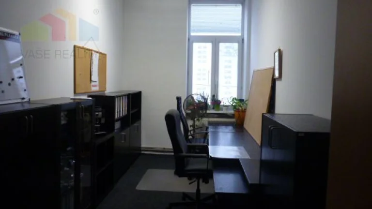 Kancelária Ilava - STRED, 25 m2, Na prenájom