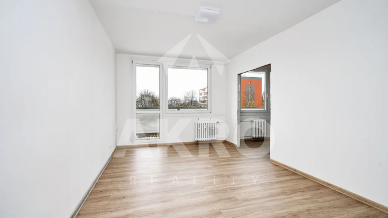 Pronájem krásného bytu 3+1 s lodžií Praha 4 Braník Novodvors