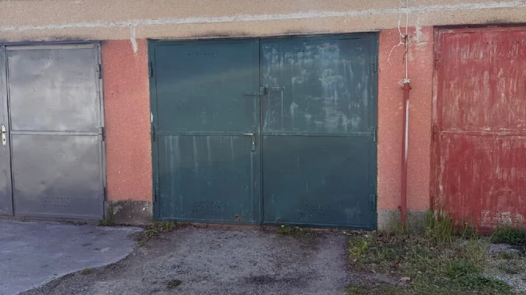 Pronajmu garáž v Brně na Lesné na ulici Ježkova/Brechtova