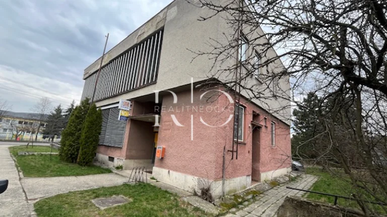 Na predaj samostatne stojaca budova - Oslany/Prievidza