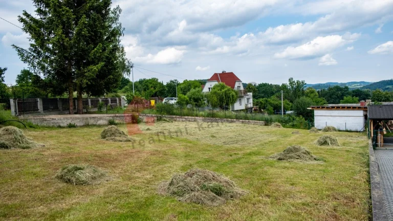 Prodej pozemku o ploše 976m2, v Poříčí nad Sázavou