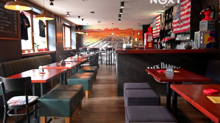 Prodej komerční Restaurace, 351㎡