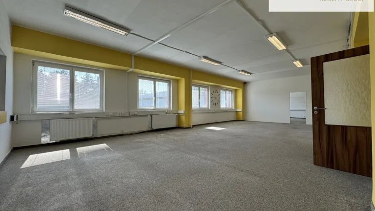 Pronájem kancelářského prostoru, 200 m², Plzeň
