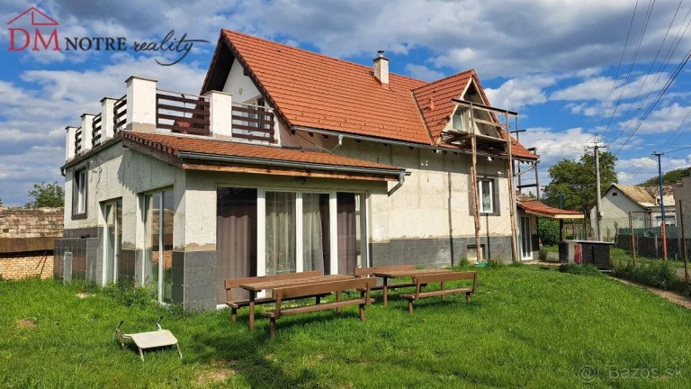 Priestranný rodinný dom s nádherným výhľadom, okres Lučenec