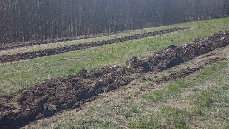 Prodáme pozemek s potokem v rekreační oblasti