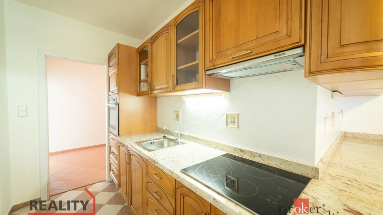 Převod dr. podílu, byty/2+1, 64 m2, Kyjická 4634, 43004 Chom