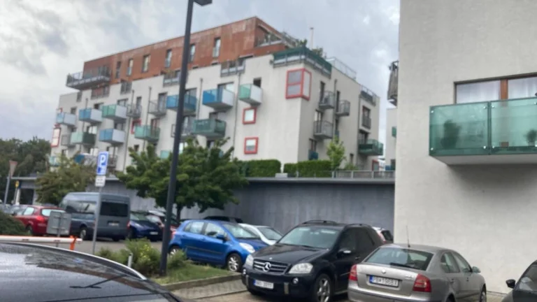 Pronájem ostatní Garážové stání, 12㎡