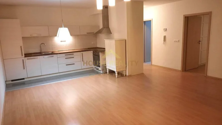 Novostavba 2 izbový byt s parkovaním, Opletalova ulica, BA I