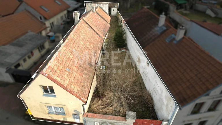 Praha 9 - Vinoř, prodej RD s projektem ke kompletní rekonstr