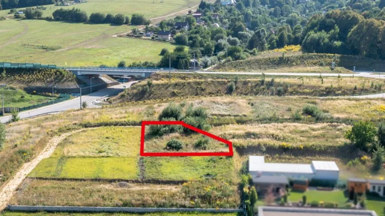NA PREDAJ stavebný pozemok priamo v Bardejove - výborná loka