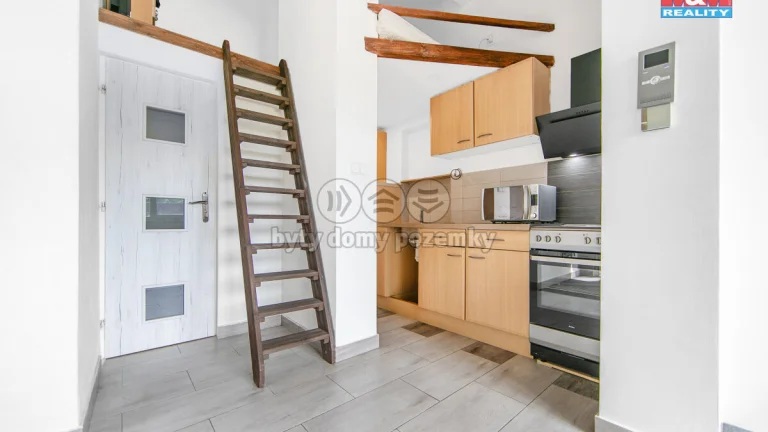 Pronájem bytu 1+kk, 26 m², Zdice, ul. Palackého náměstí