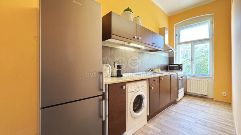 Pronájem bytu 3+1, 96 m², Karlovy Vary, ul. Škroupova