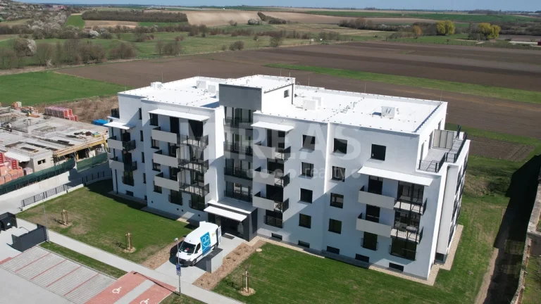 Lysá nad Labem, pronájem bytu 3+kk 81 m2, s terasou, garáží