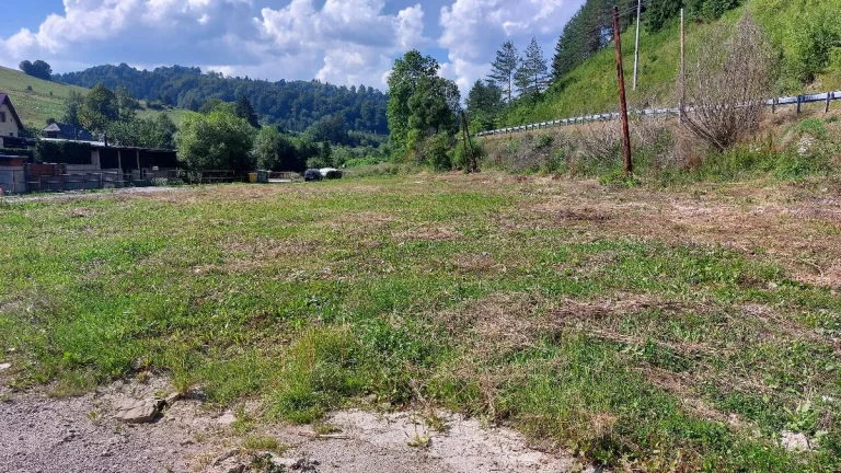 STAVEBNÝ POZEMOK 12km od DOLNÉHO KUBÍNA NA PREDAJ